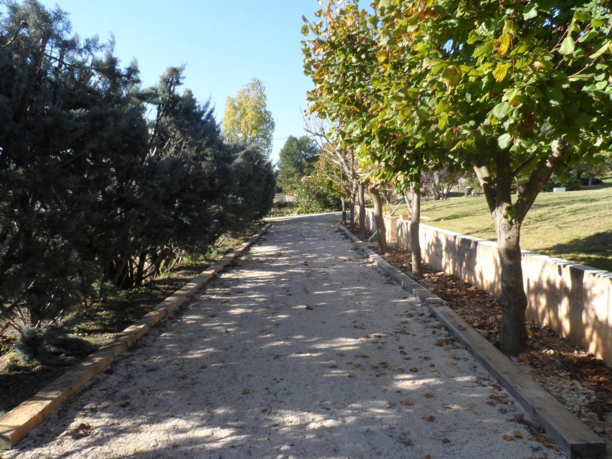 Bed and Breakfast La Bastide Des Roses Saint-Julien-d'Asse Esterno foto
