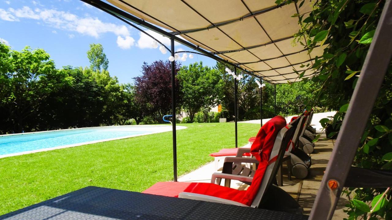 Bed and Breakfast La Bastide Des Roses Saint-Julien-d'Asse Esterno foto