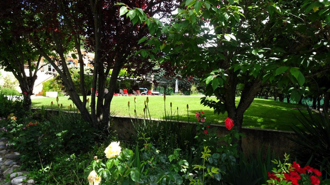 Bed and Breakfast La Bastide Des Roses Saint-Julien-d'Asse Esterno foto