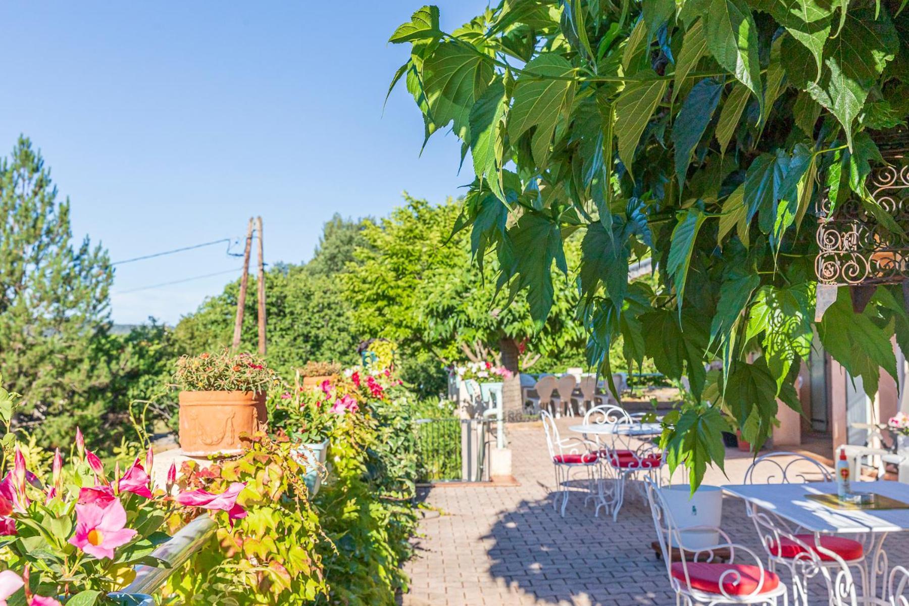 Bed and Breakfast La Bastide Des Roses Saint-Julien-d'Asse Esterno foto