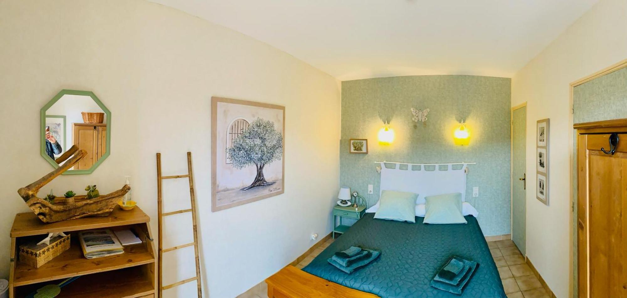 Bed and Breakfast La Bastide Des Roses Saint-Julien-d'Asse Esterno foto