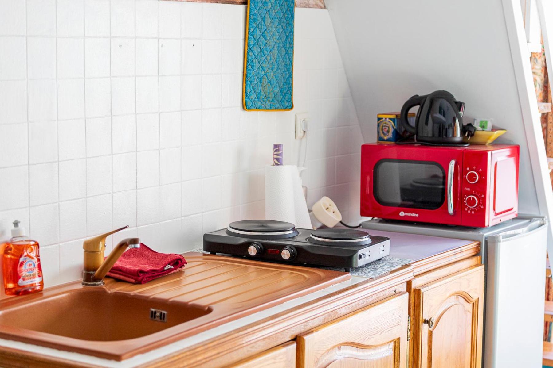 Bed and Breakfast La Bastide Des Roses Saint-Julien-d'Asse Esterno foto