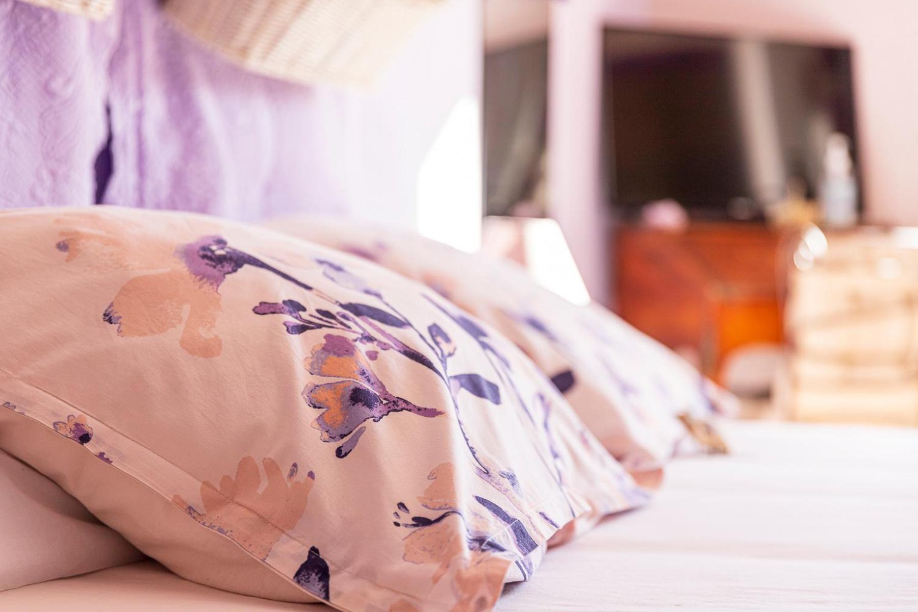 Bed and Breakfast La Bastide Des Roses Saint-Julien-d'Asse Esterno foto